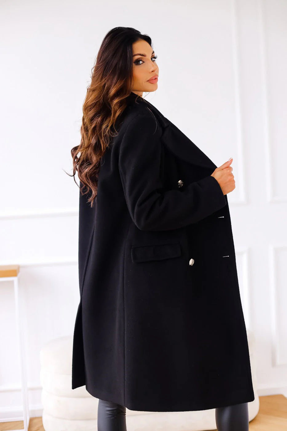 Vivelo Life Women's Coat in Classic Style