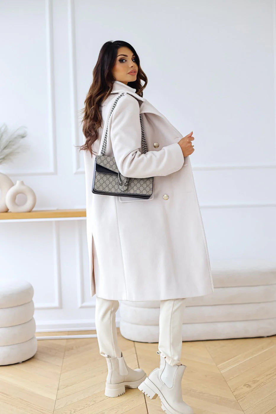 Vivelo Life Women's Coat in Classic Style