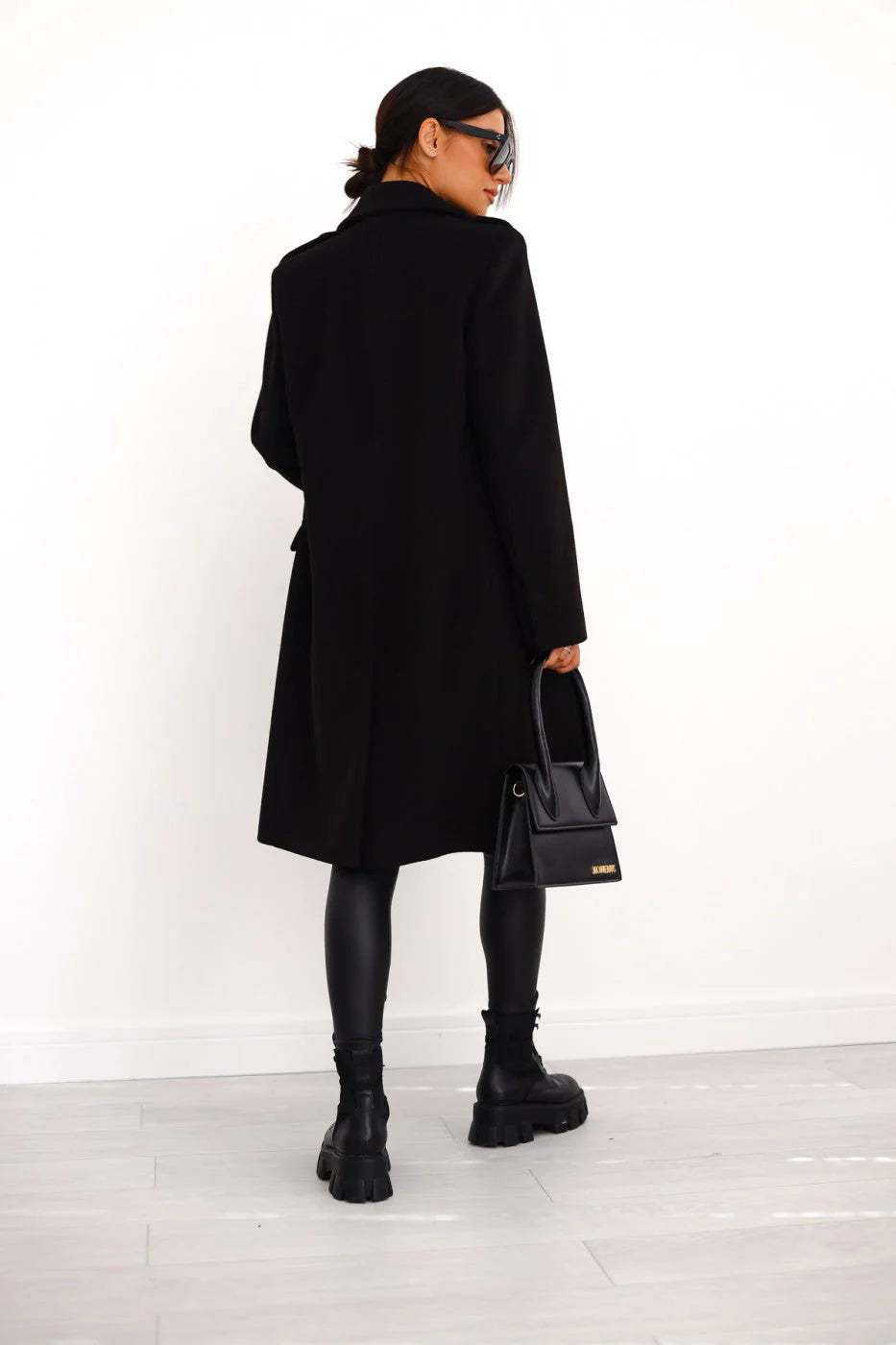 Vivelo Life Women's Coat in Classic Style
