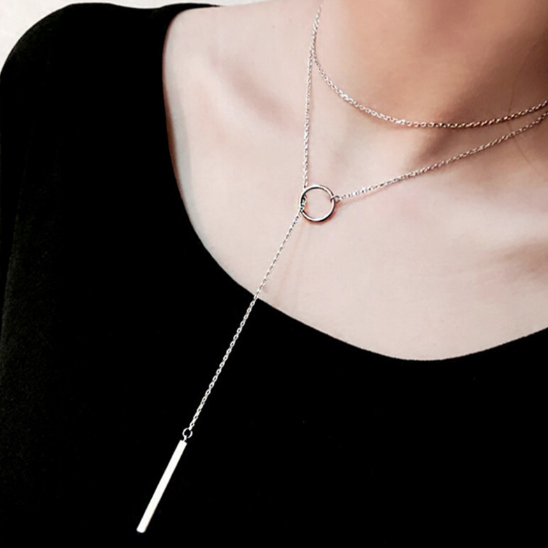 Silver lariat link necklace - lifestyle
